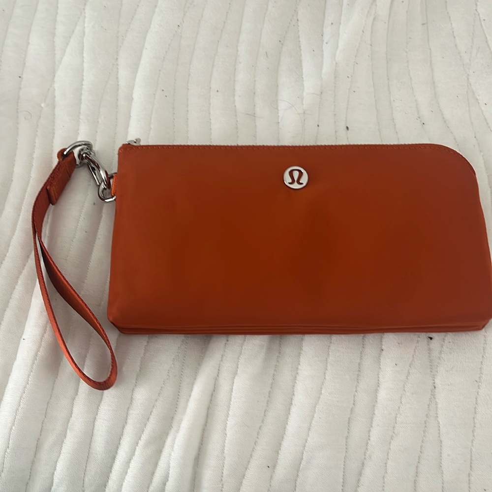 Lululemon Now and Always Pouch